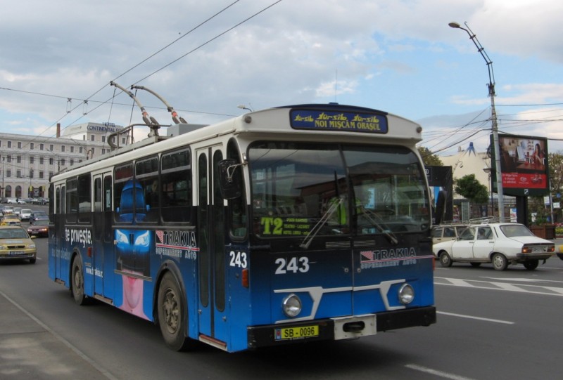 img_4982_908.jpg