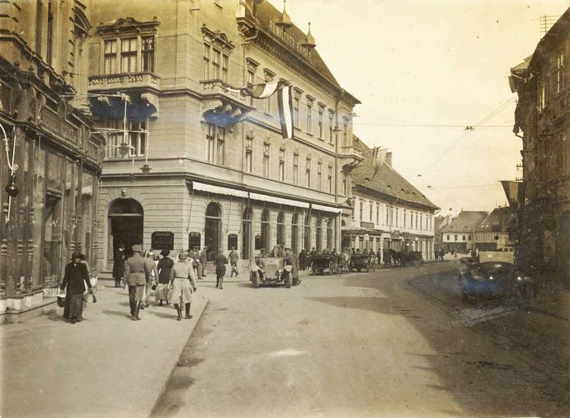 imparatul romanilor.jpg