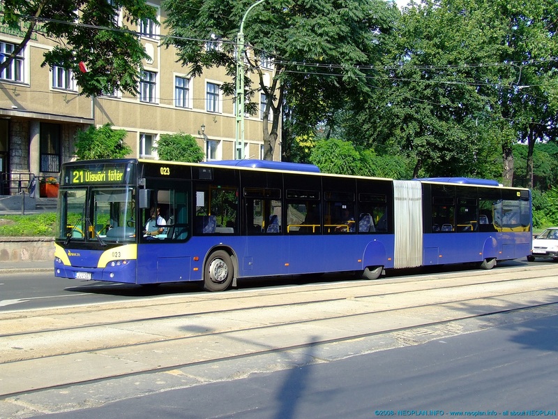neoplan centroliner_40.jpg