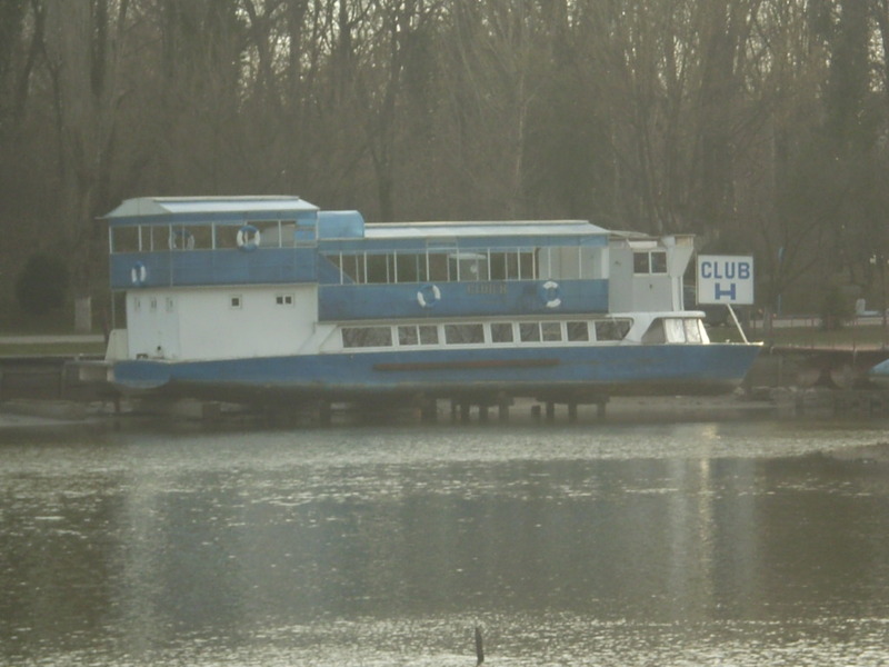 p1010031_01_1_162[1].jpg