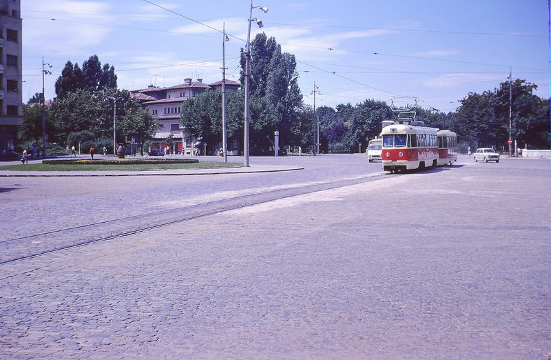 piata-operei-1971.jpg