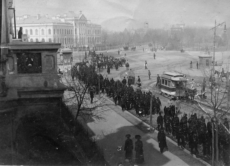 piata victoriei 1912.jpeg