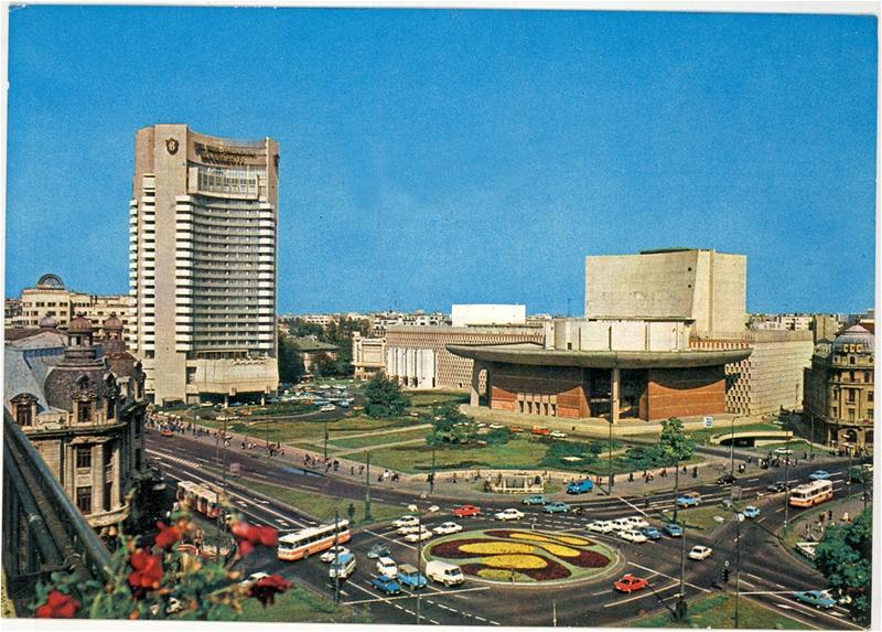piata%20universitatii_cristina%20stoica_v[1].jpg
