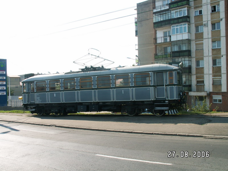 PICT0002.jpg