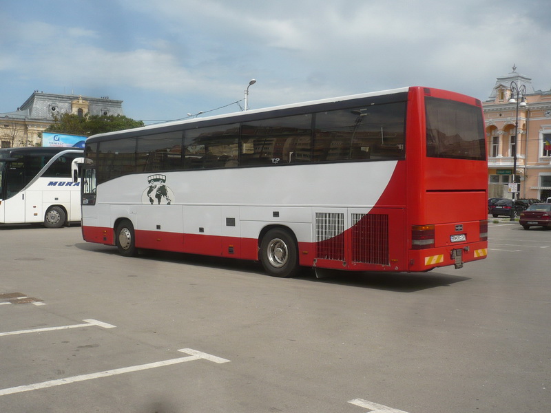 r BN 08 EUH 13.JPG