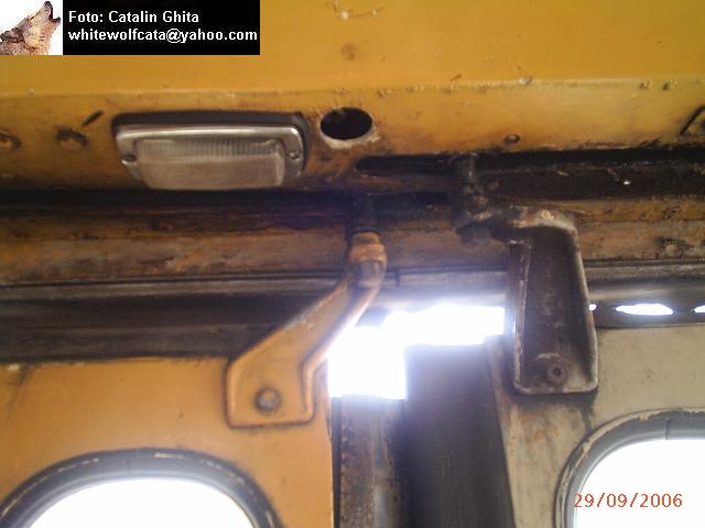 SM-32-BUS-02.jpg