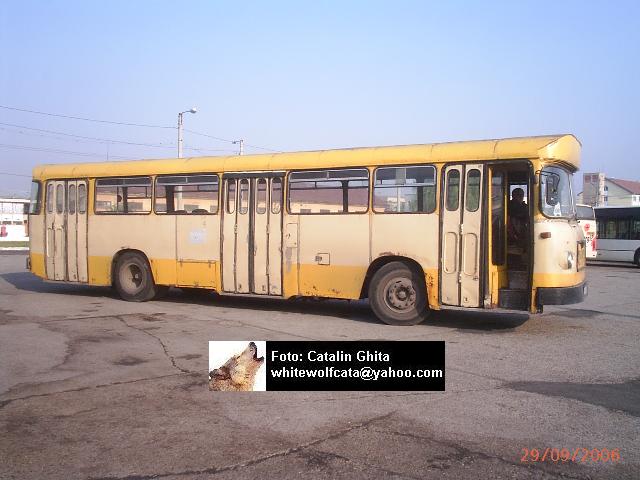 SM-32-BUS-38.jpg