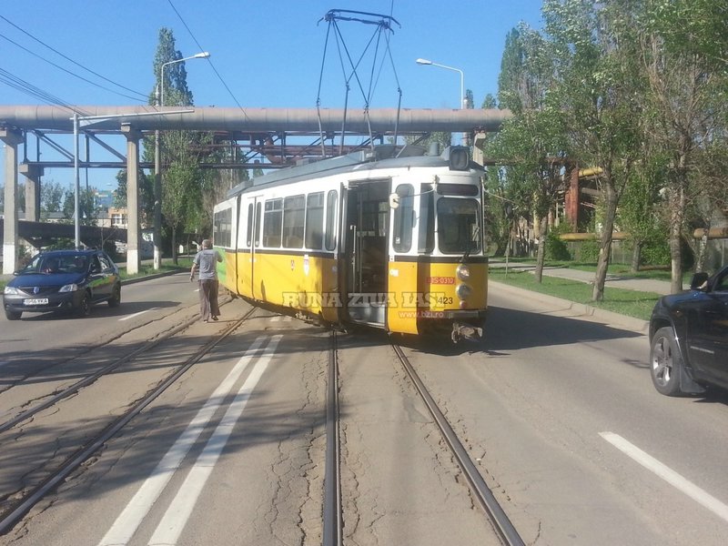 tramvai_deraiat_3.jpg