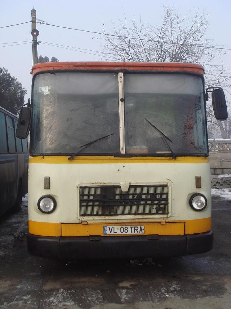 VL08TRA.JPG
