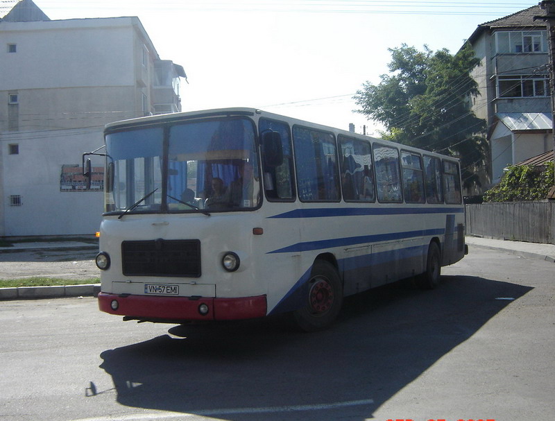 VN 57 EMI 1.jpg